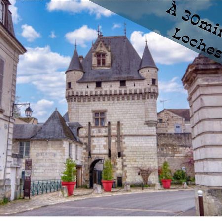 Appartement 2 Chambres Avec Wifi Centre De Descartes エクステリア 写真