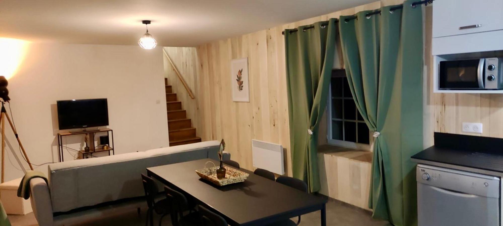 Appartement 2 Chambres Avec Wifi Centre De Descartes エクステリア 写真